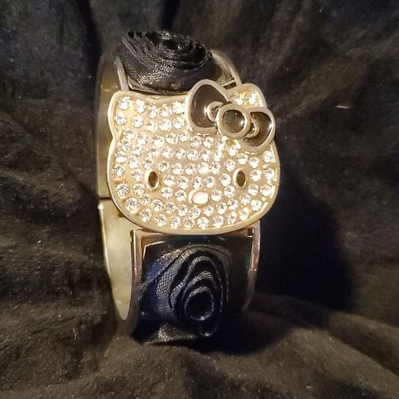 SANRIO HK1727J Hello Kitty Hidden Watch Goldtone Black Roses Bangle Bracelet - Picture 1 of 8